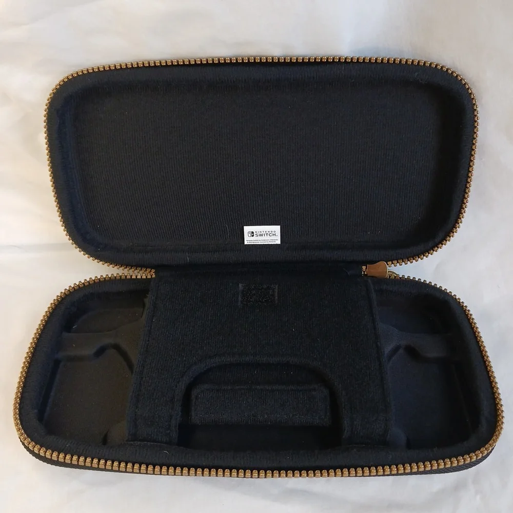 Nintendo Switch Legend of Zelda Brown Leather Carrying Case